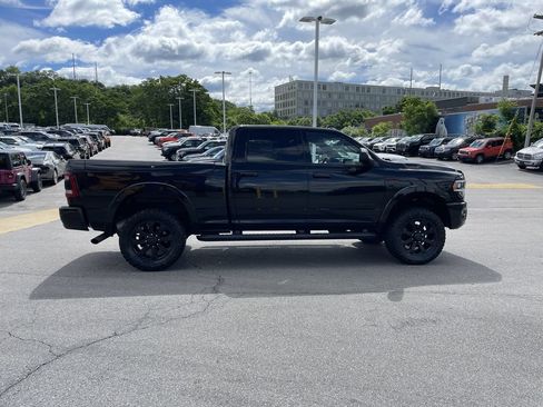 Used 2020 RAM 2500 Laramie w/ Night Edition AWD/4WD image 7