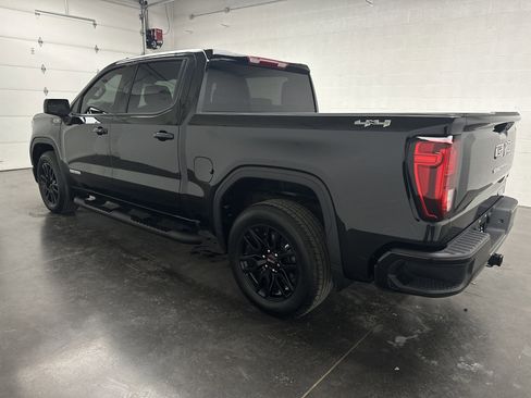 Used 2025 GMC Sierra 1500 Elevation image 5