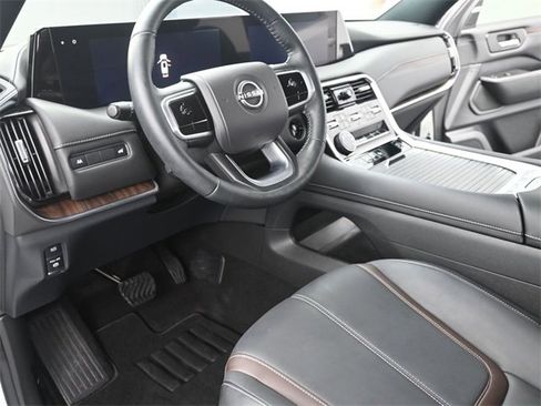 Used 2025 Nissan Armada SL w/ Captain's Chari Seat Package image 12