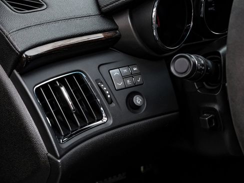 Used 2011 Cadillac CTS V image 33