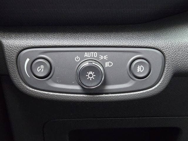 Used 2023 Chevrolet TrailBlazer ACTIV FWD image 16