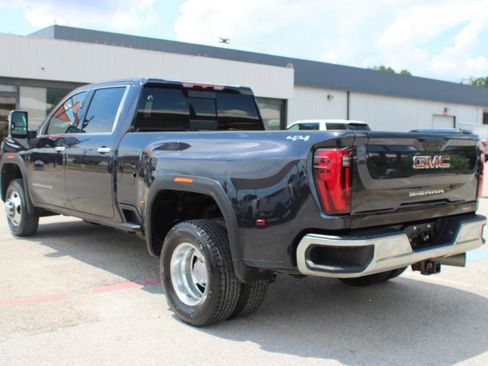 Used 2025 GMC Sierra 3500 SLT w/ SLT Convenience Package AWD/4WD image 4
