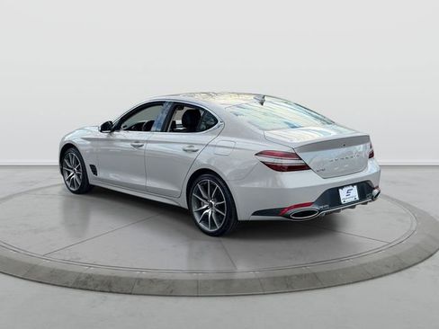 Used 2025 Genesis G70 2.5T RWD image 6