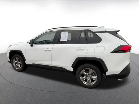 Used 2025 Toyota RAV4 XLE image 10