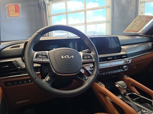 Certified 2025 Kia Telluride EX X-Line AWD/4WD image 19