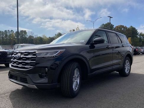New 2026 Ford Explorer Active image 7