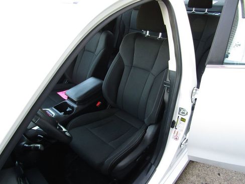 Used 2020 Subaru Legacy Premium image 31