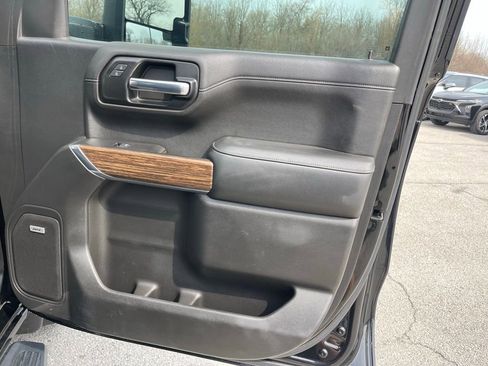 Used 2020 Chevrolet Silverado 1500 High Country image 24