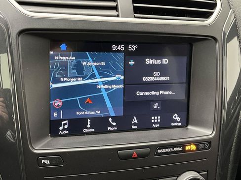 Used 2019 Ford Explorer XLT w/ Equipment Group 202A AWD/4WD image 22