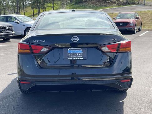 Used 2024 Nissan Altima 2.5 SV image 4