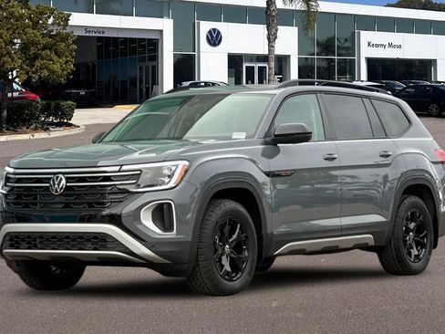 New 2025 Volkswagen Atlas Peak Edition SE image 8