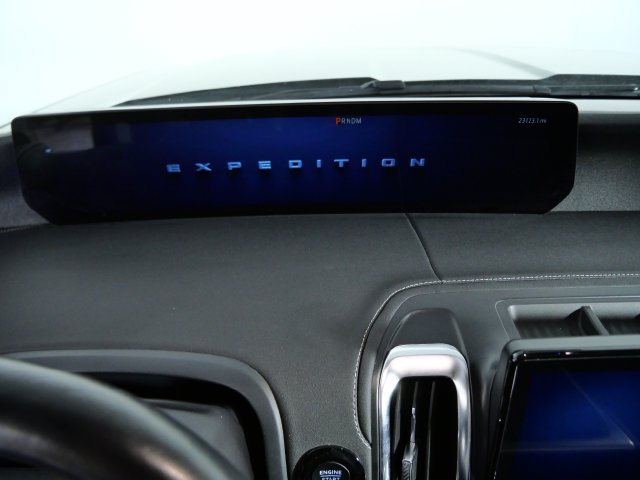 Used 2025 Ford Expedition Max Platinum AWD/4WD image 20