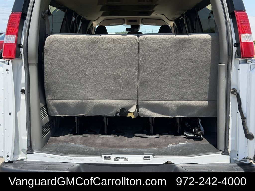 Used 2025 GMC Savana 3500 LT w/ LT Preferred Equipment Group RWD image 33