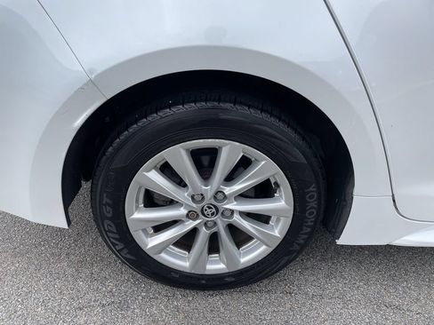 Used 2023 Toyota Corolla LE w/ LE Premium Package FWD image 12
