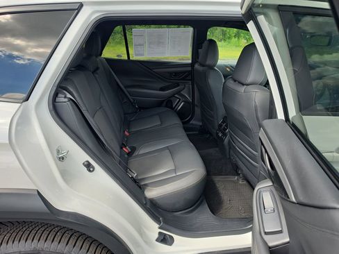 Used 2025 Subaru Outback Wilderness AWD/4WD image 12
