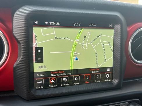 Used 2020 Jeep Gladiator Rubicon image 10