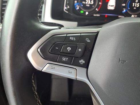 Used 2022 Volkswagen Atlas Cross Sport SE AWD/4WD image 7