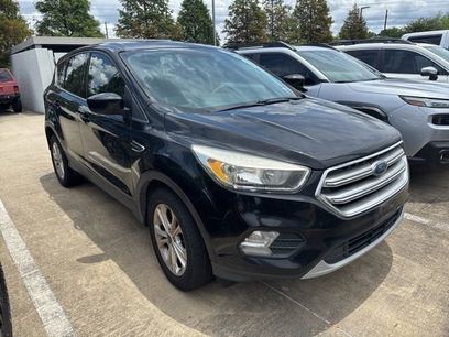 Used 2017 Ford Escape SE