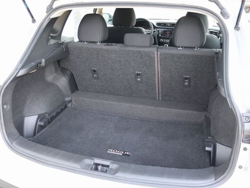 Used 2021 Nissan Rogue Sport S image 14