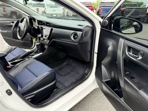 Used 2019 Toyota Corolla SE FWD image 10
