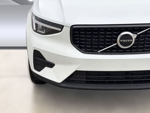 New 2026 Volvo XC40 B5 Core image 27