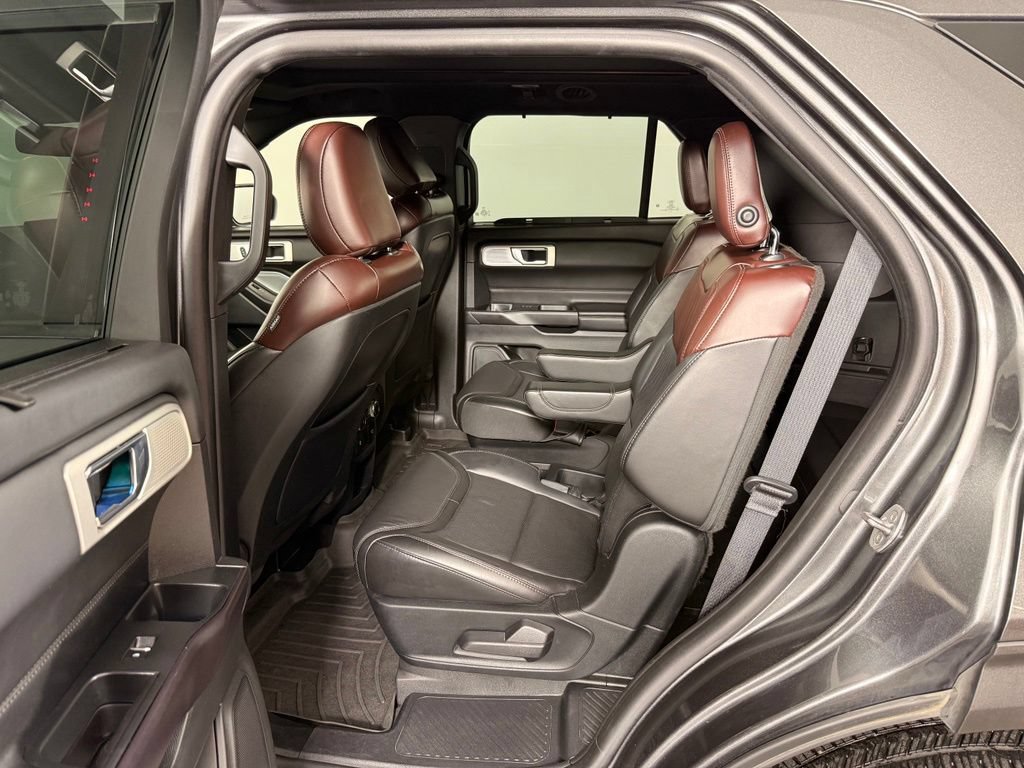 Used 2020 Ford Explorer Platinum AWD/4WD image 18