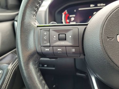 Used 2024 Nissan Rogue SL w/ SL Premium Package FWD image 21