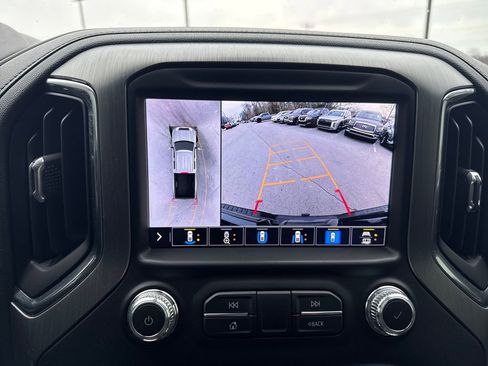 Used 2022 GMC Sierra 3500 Denali w/ Denali Black Diamond Edition image 22