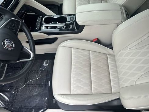 Certified 2023 Buick Envision Avenir AWD/4WD image 22