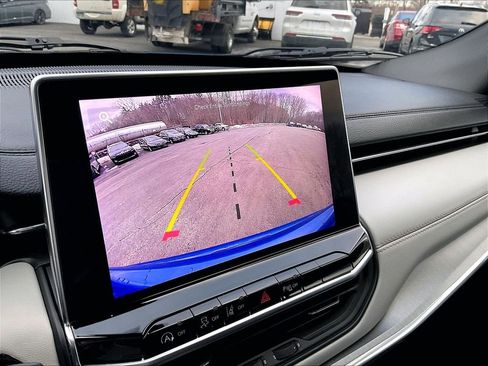 Used 2024 Jeep Compass Limited AWD/4WD image 16