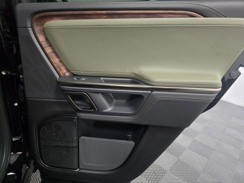 Used 2022 Rivian R1T Adventure image 24