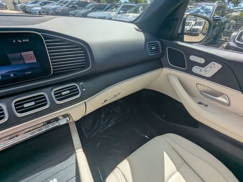 Certified 2024 Mercedes-Benz GLE 350 4MATIC w/ Driver Assistance Package image 4