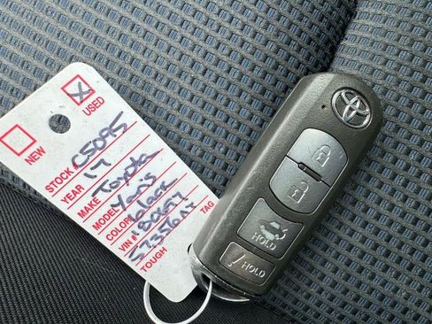 Used 2017 Toyota Yaris iA image 19