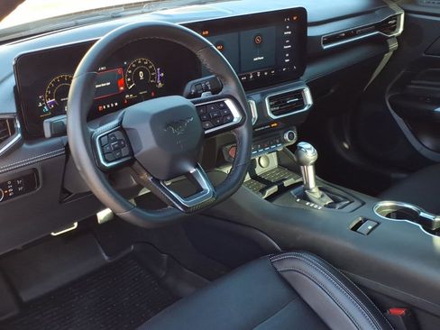 Used 2024 Ford Mustang GT Premium image 15