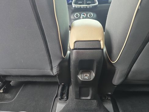 Used 2019 FIAT 500X Trekking image 27