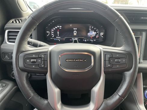 Used 2023 GMC Yukon XL Denali w/ Denali Reserve Package image 14