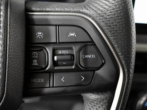 Certified 2025 Toyota Tacoma TRD Sport image 31