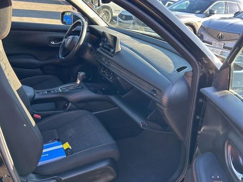 Used 2023 Honda HR-V Sport image 25