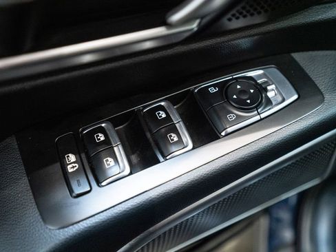 Used 2025 Kia Telluride S image 33