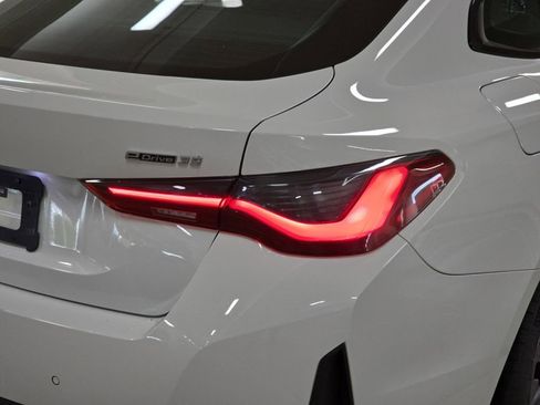 Used 2023 BMW i4 eDrive35 image 33