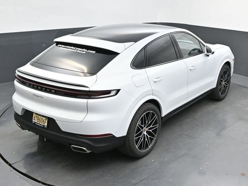 New 2025 Porsche Cayenne image 43