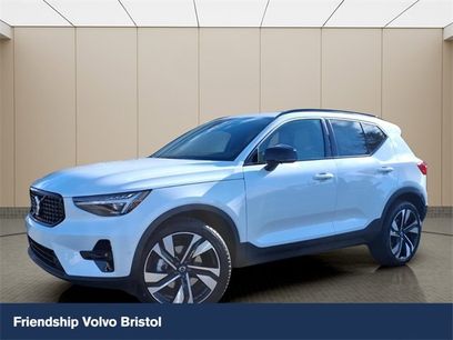 New 2026 Volvo XC40 B5 Ultra w/ Protection Package Premier