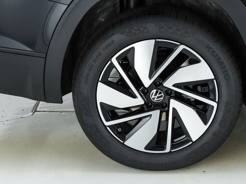 New 2026 Volkswagen Atlas SE FWD image 52