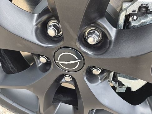 New 2026 Chrysler Pacifica Select w/ S Appearance Package image 24