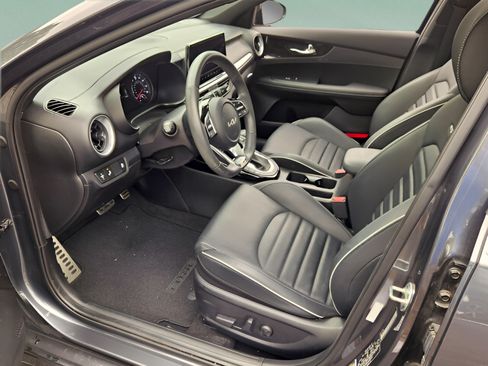 Used 2023 Kia Forte GT-Line w/ GT-Line Premium Package FWD image 33