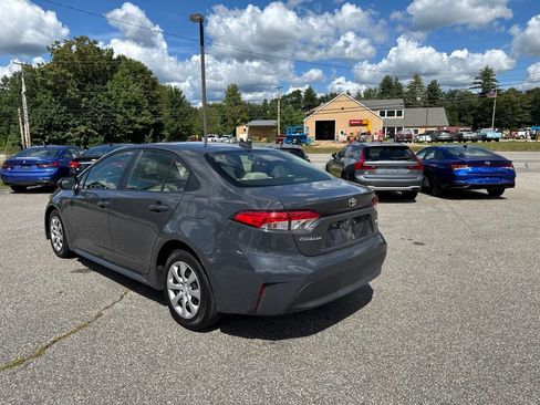 Used 2023 Toyota Corolla LE w/ Carpet Mat Package (TMS) FWD image 3