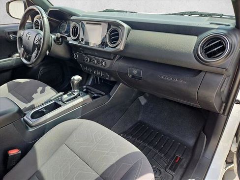 Used 2019 Toyota Tacoma TRD Sport w/ Technology Package image 20