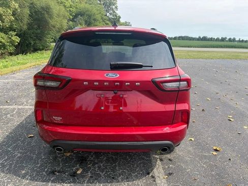 Used 2023 Ford Escape ST-Line w/ Tech Pack #1 FWD image 12