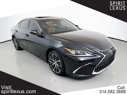 Used 2025 Lexus ES 300h w/ Premium Package