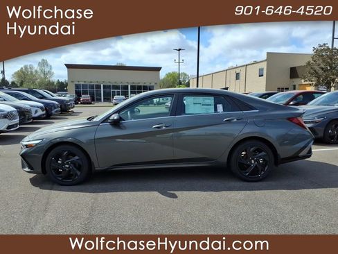 New 2026 Hyundai Elantra SEL Sport Premium FWD image 2